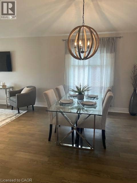 295 COURTLAND Street — photo 7 of 37