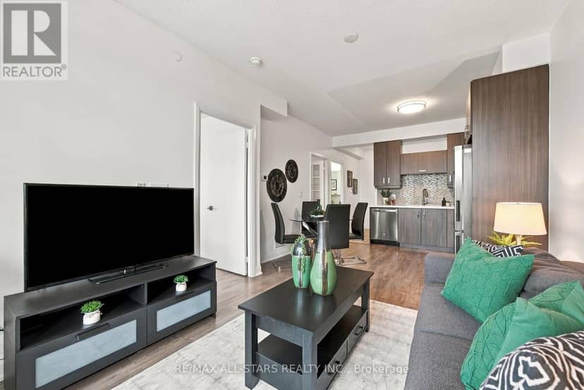 312 - 28 Uptown Drive — photo 3 of 40