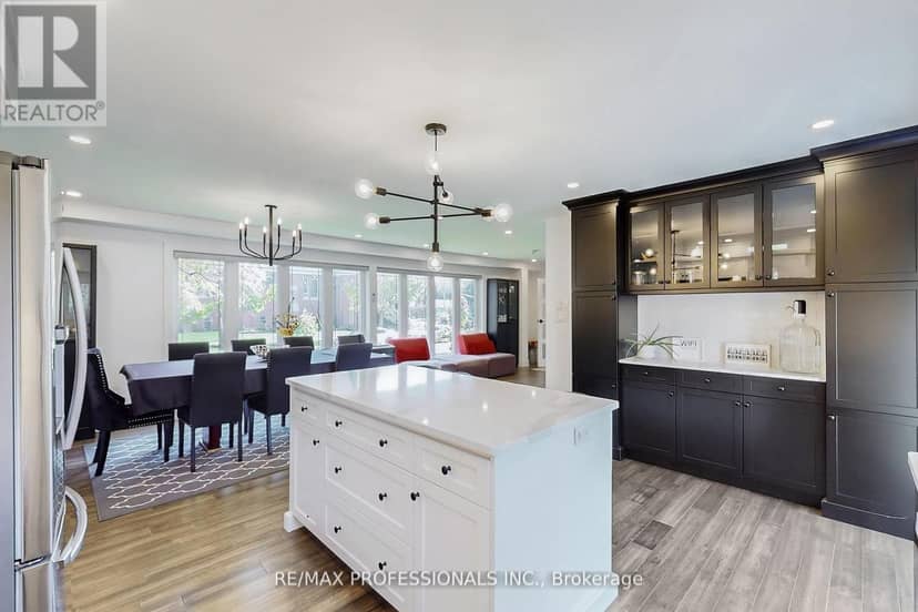 4 Martin Grove Road — photo 11 of 40