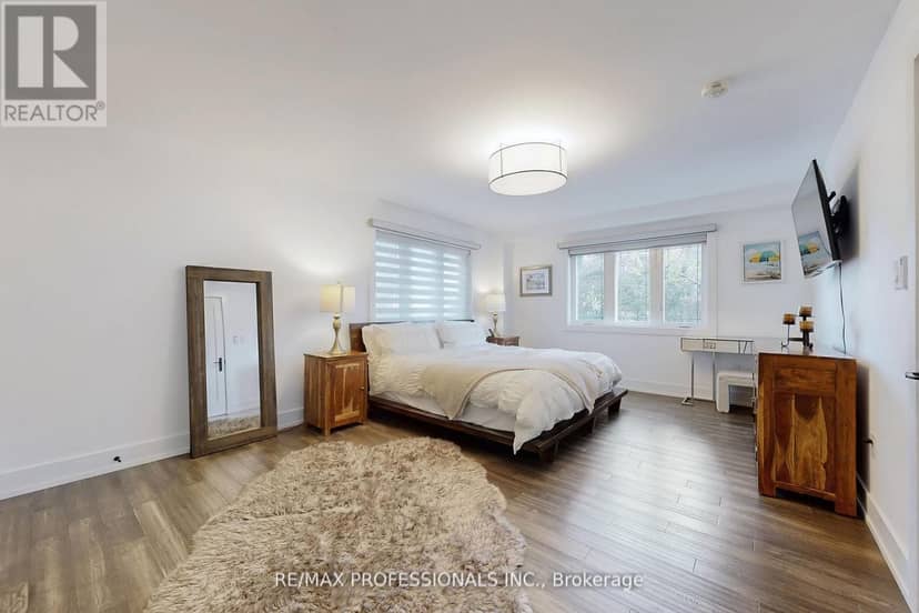 4 Martin Grove Road — photo 14 of 40