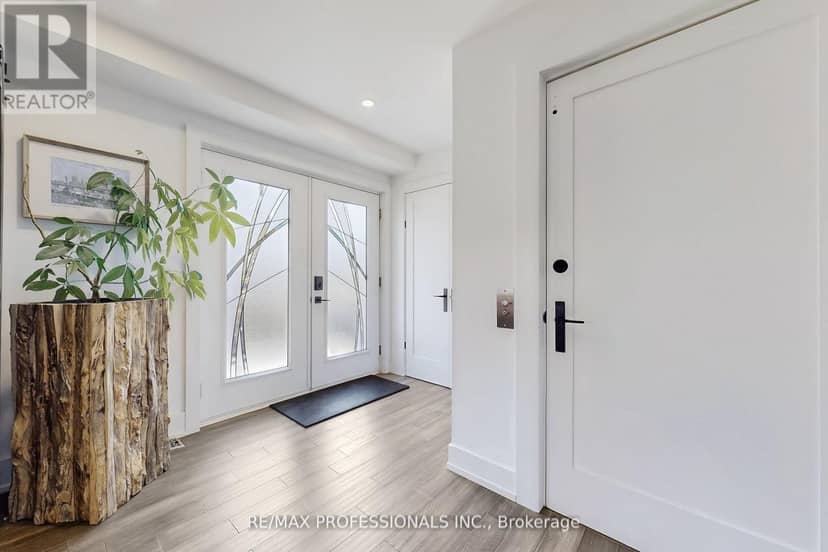 4 Martin Grove Road — photo 3 of 40