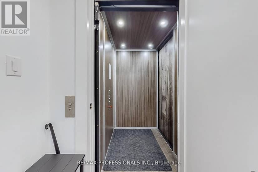 4 Martin Grove Road — photo 32 of 40