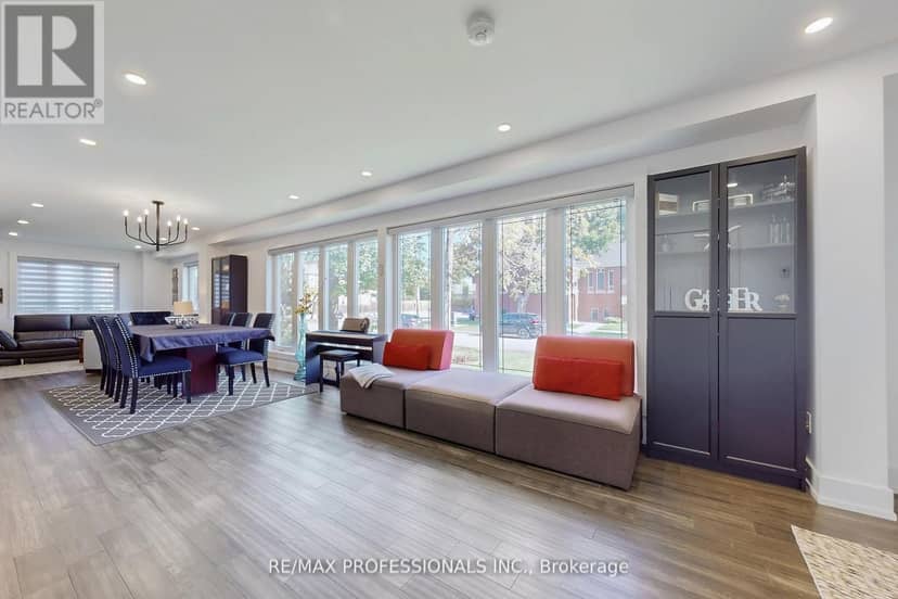 4 Martin Grove Road — photo 4 of 40