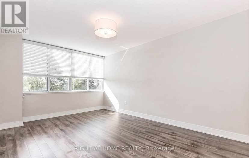 305 - 1300 Mississauga Valley Boulevard — photo 10 of 12