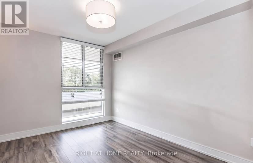 305 - 1300 Mississauga Valley Boulevard — photo 3 of 12