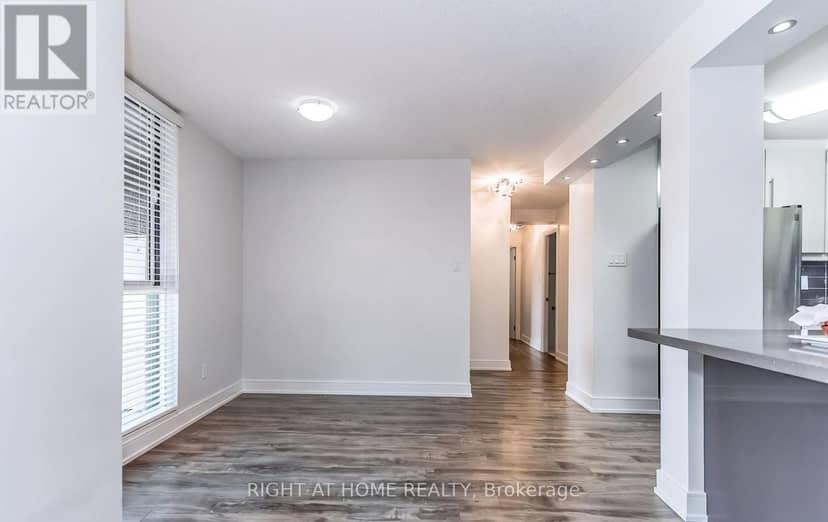 305 - 1300 Mississauga Valley Boulevard — photo 5 of 12