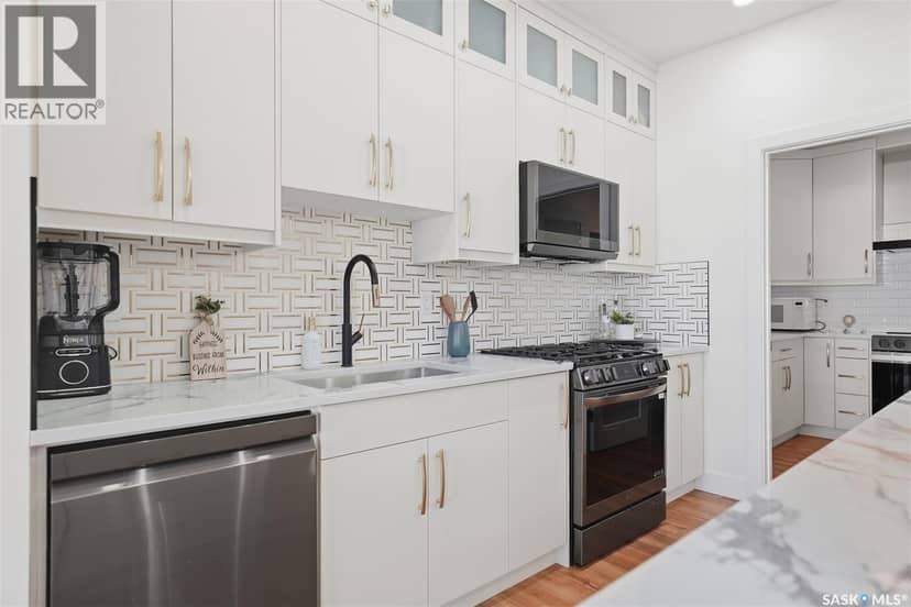 559 Kalra STREET — photo 8 of 40