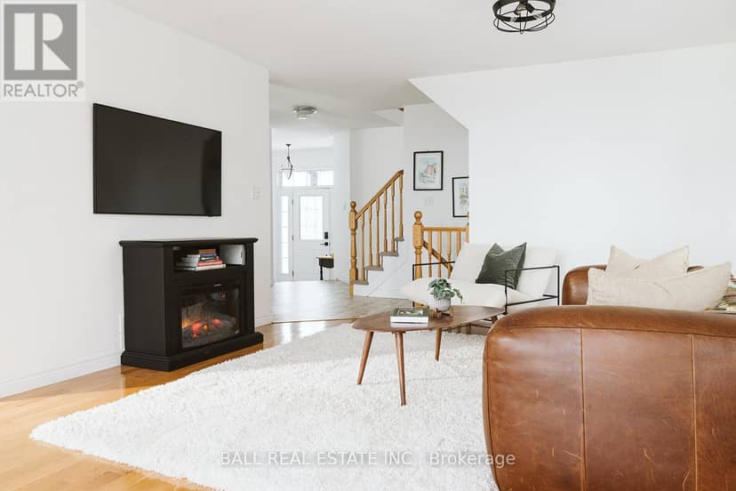 66 Highlands Crescent — photo 13 of 40