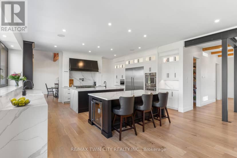 742 Country Squire Road — photo 13 of 40