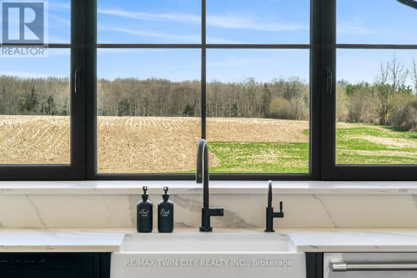 742 Country Squire Road — photo 18 of 40