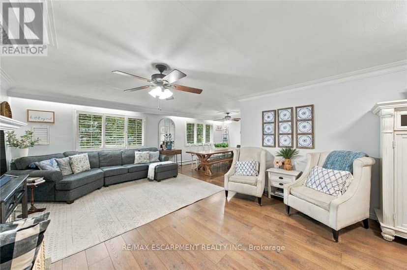9793 Dickenson Road W — photo 11 of 40