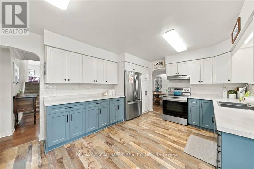 9793 Dickenson Road W — photo 16 of 40