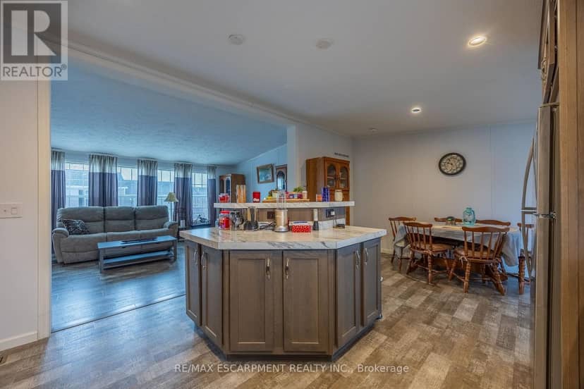 11 Hickory Hollow — photo 14 of 25