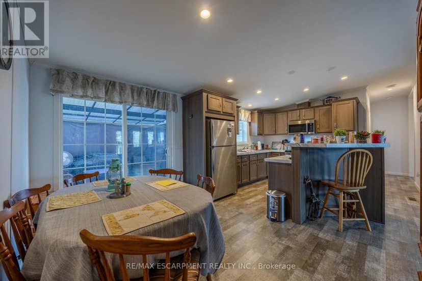 11 Hickory Hollow — photo 16 of 25