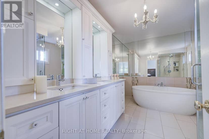 71 Bayhampton Crescent — photo 33 of 40