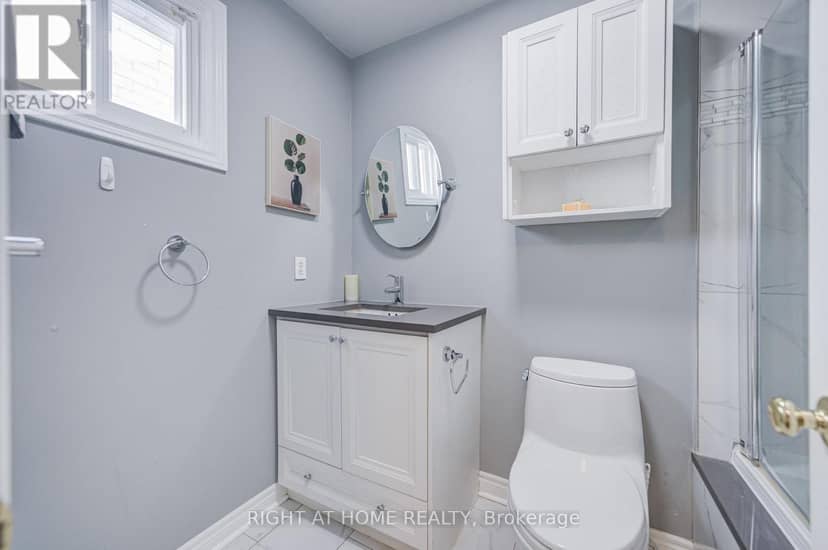 71 Bayhampton Crescent — photo 21 of 40