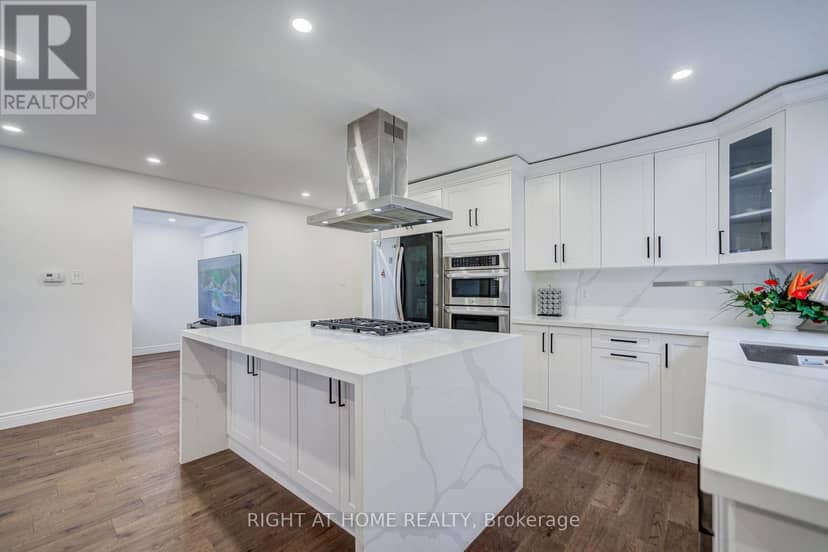 71 Bayhampton Crescent — photo 14 of 40