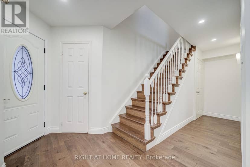 71 Bayhampton Crescent — photo 6 of 40