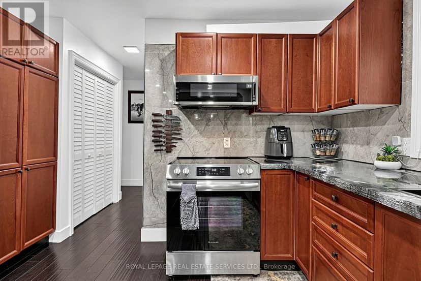 122 Algonquin Drive — photo 10 of 40