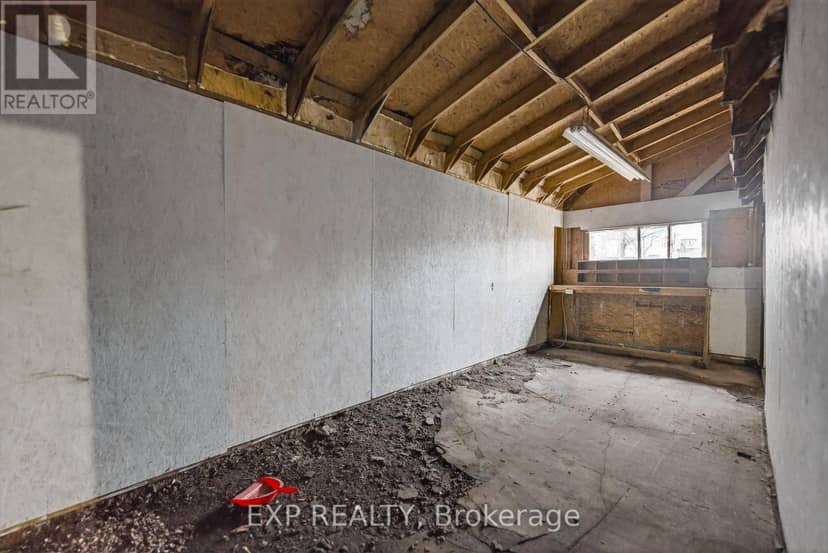 4576 Fourth Avenue — photo 40 of 40