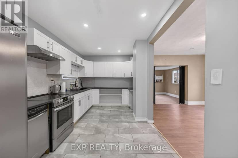 4576 Fourth Avenue — photo 7 of 40