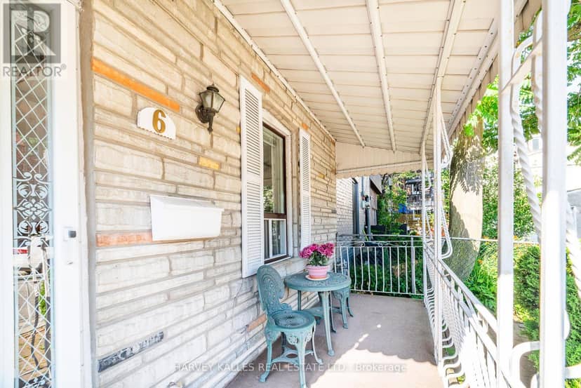 6 Crocker Avenue, Toronto, photo 3