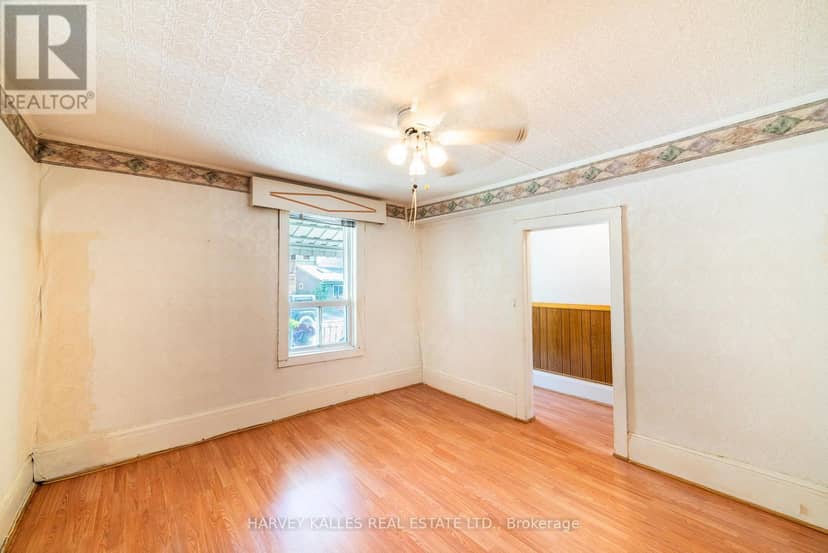 6 Crocker Avenue, Toronto, photo 4