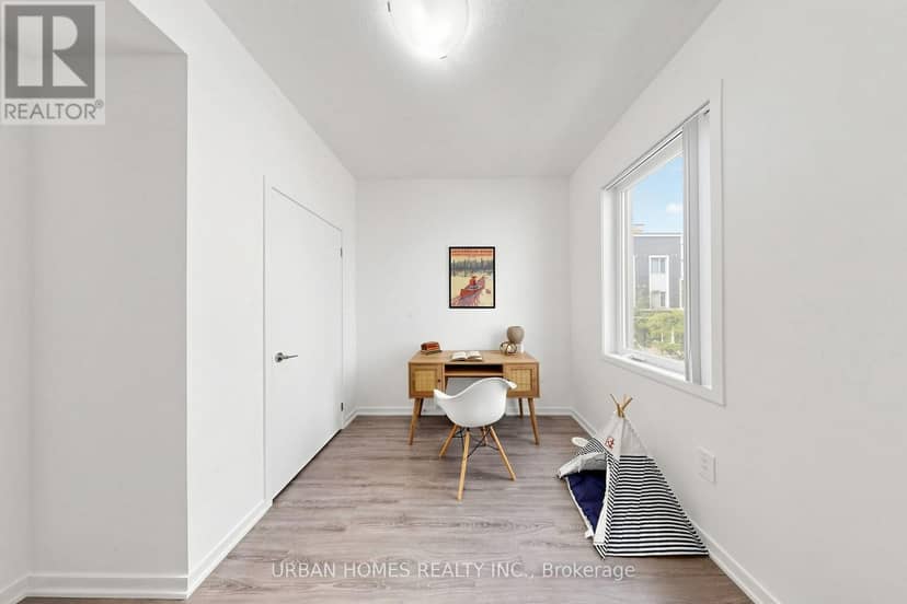 97 - 10 Almond Blossom Mews — photo 33 of 40