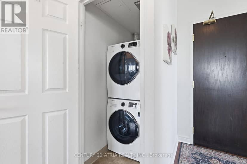 PH202 - 23 Hollywood Avenue — photo 18 of 23