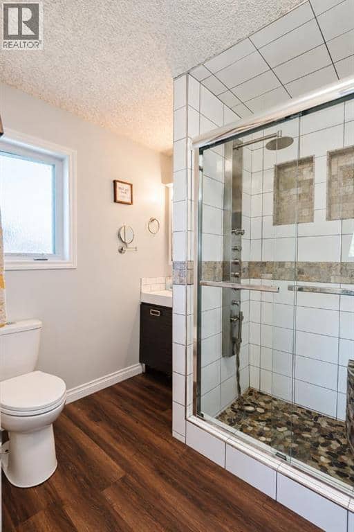 1101 Redlow Drive — photo 9 of 35