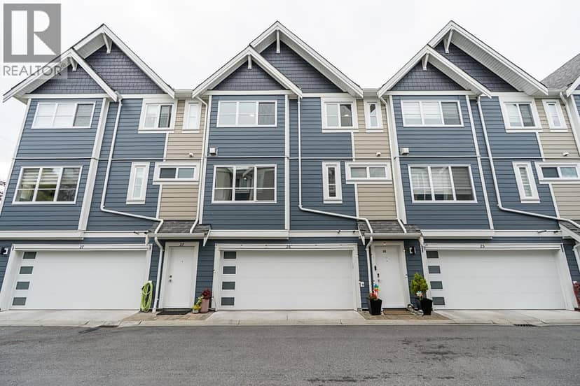 26 5377 8A AVENUE, Delta, photo 2