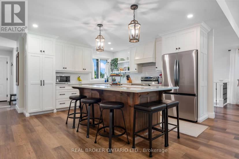 22 Milne Street — photo 11 of 36