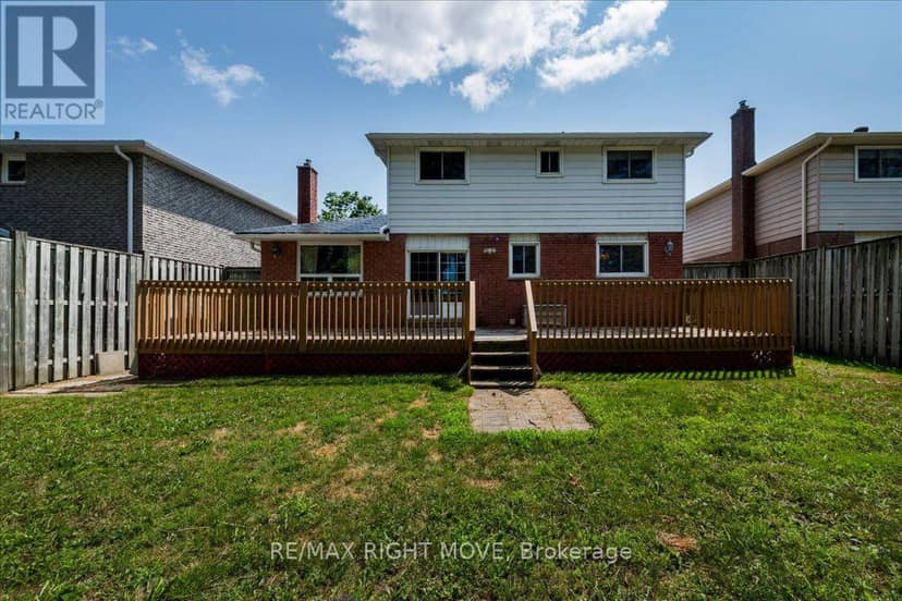 55 Laurentian Lane — photo 28 of 33