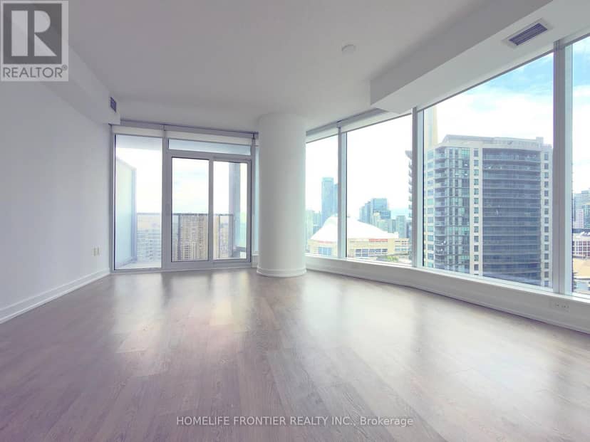 2711 - 10 York Street — photo 13 of 37