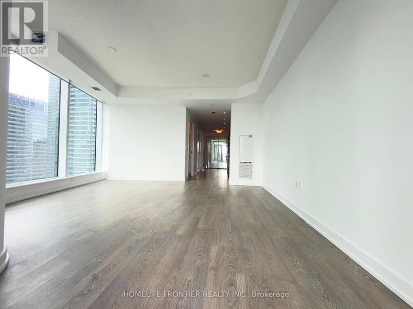 2711 - 10 York Street — photo 15 of 37