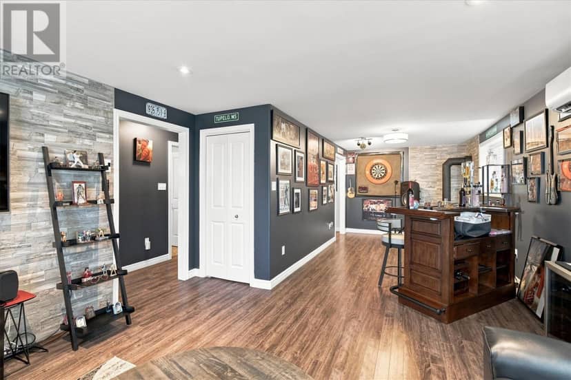 7 Brant Drive — photo 16 of 30