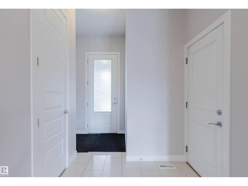 2921 Anderson Ct SW, Edmonton, photo 3