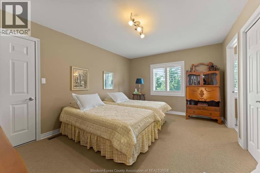 24 Sandy Lake — photo 21 of 40