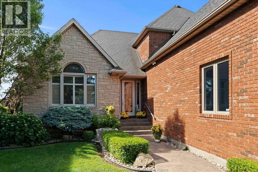 24 Sandy Lake — photo 4 of 40