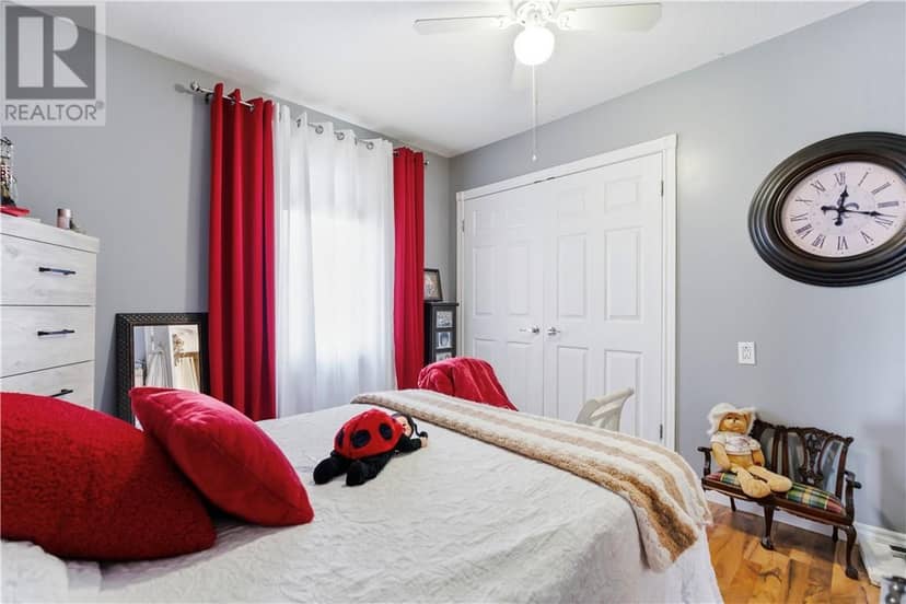 427 Montague Avenue — photo 13 of 40