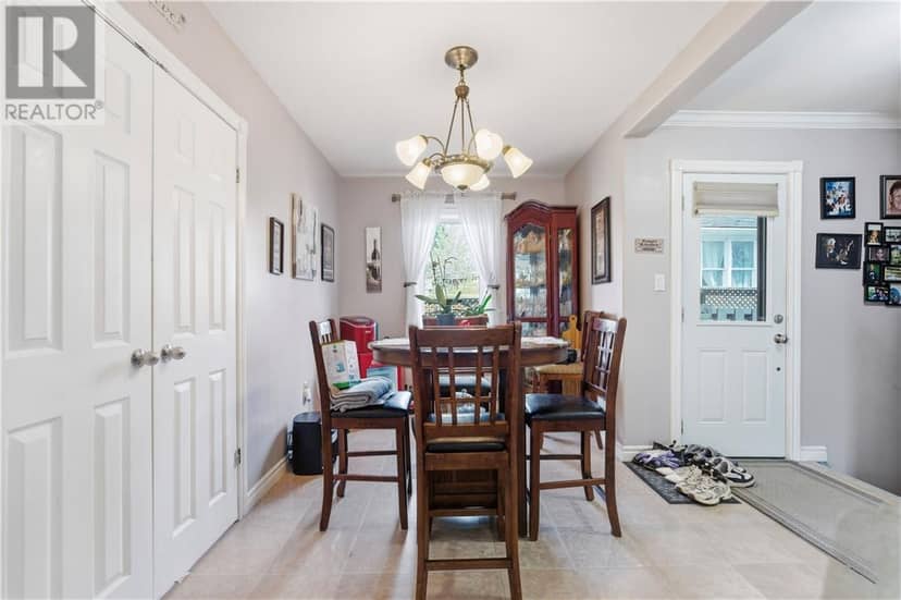 427 Montague Avenue — photo 6 of 40