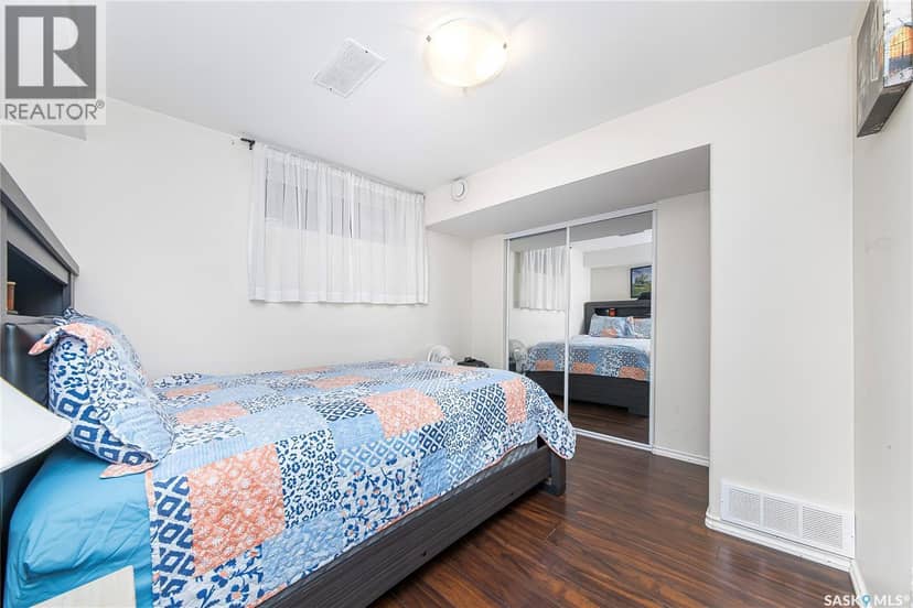 511 Coad CRESCENT — photo 32 of 40