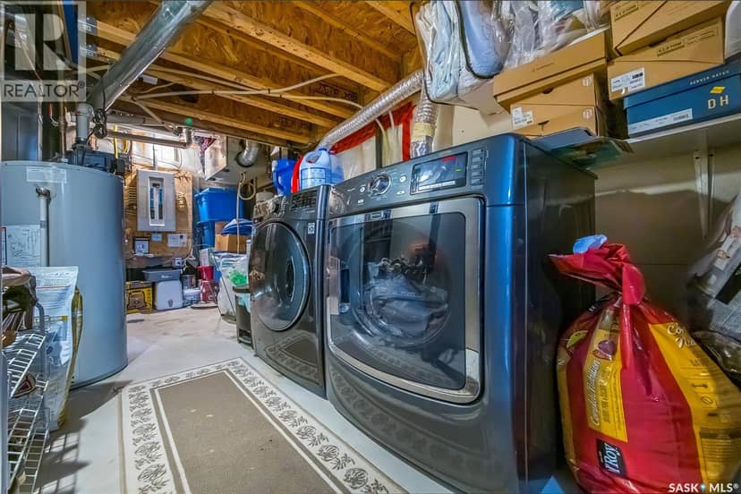 511 Coad CRESCENT — photo 34 of 40