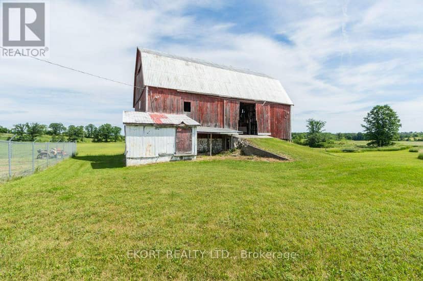 272 Coutts Road — photo 14 of 40
