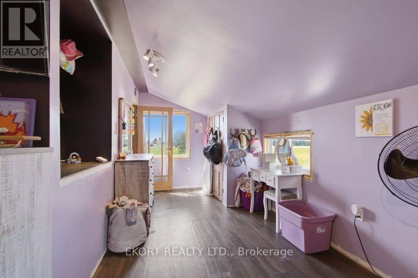 272 Coutts Road — photo 40 of 40