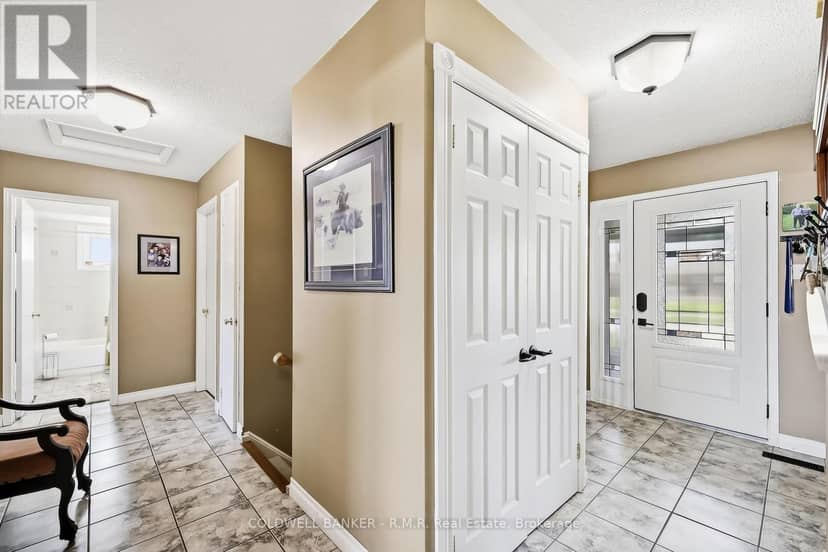 25 Cedar Court — photo 8 of 40