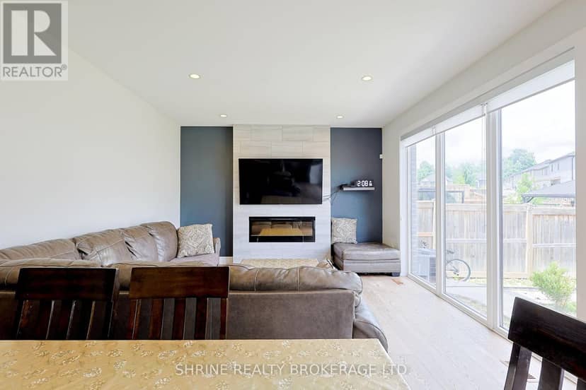 2170 Debra Drive — photo 5 of 40