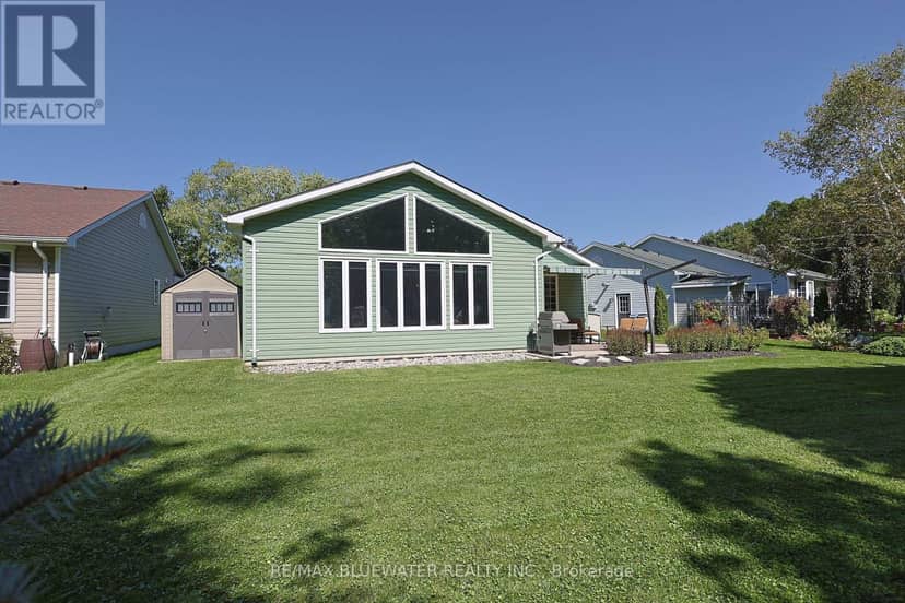 353 Shannon Boulevard — photo 39 of 40
