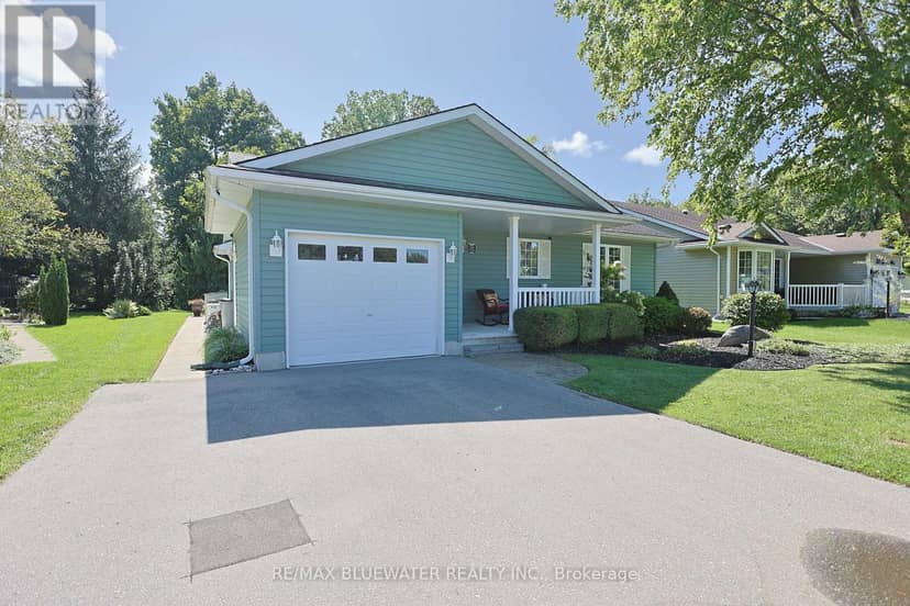 353 Shannon Boulevard, South Huron, photo 8