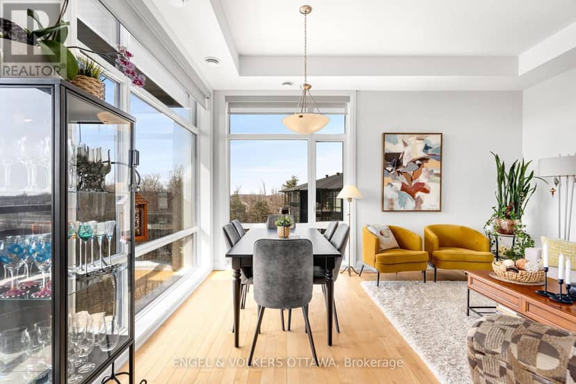 402 - 110 Cortile Private — photo 13 of 32